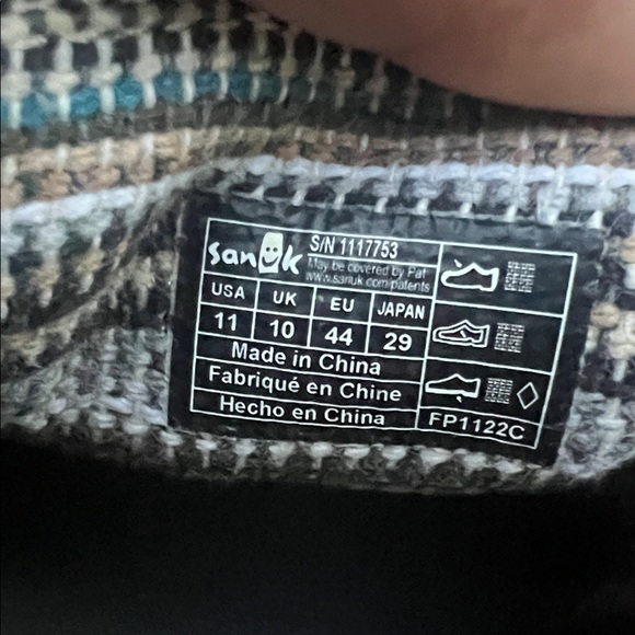 Sanuk Men's Black Slip-On Loafers - Picture 3 of 4